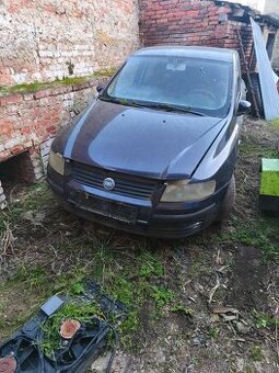 Prodám náhradní díly na Fiat Stilo.