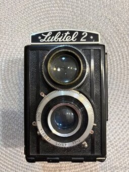 Starožitné fotoaparáty Lubitel 2, beirette , pionýr