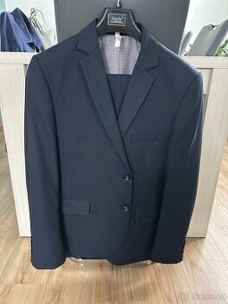 Chlapecký (pánský) oblek vel. 52/176