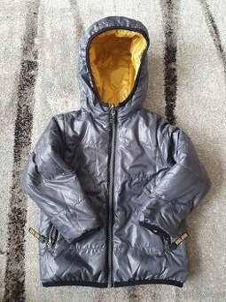 Oboustranná přechodová bunda. Psaná velikost 92. Odpovídá sp