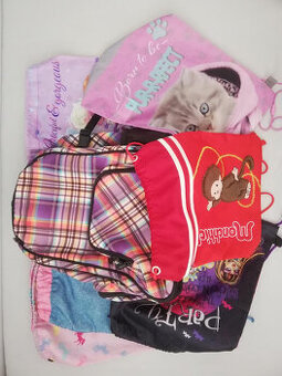 Prodám studentské batohy, sáčky na TV.