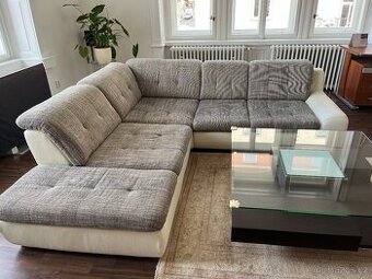 velka sedací souprava  bila, velka sedačka