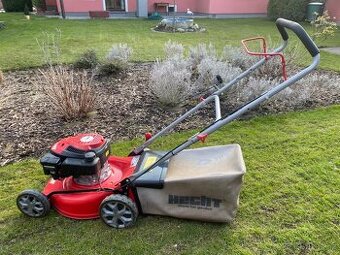 Zahradní motorová sekačka HECHT 546C
