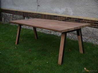 Masivní jídelní stůl - Tokyo 180 cm
