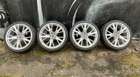 Audi originál alu 5x112/66,6 R21 zimní pneu