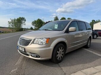 Chrysler Town Country 3,6 Pentastar DVD Kůže 2014