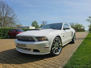 Ford Mustang, GT 5.0V8,420hp,AT, servis, TOP