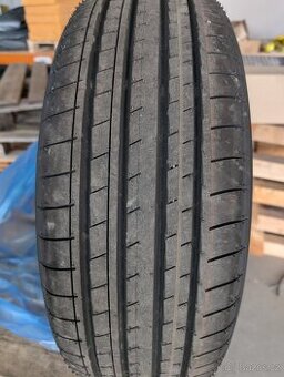 Nové pneu 225/55/18
