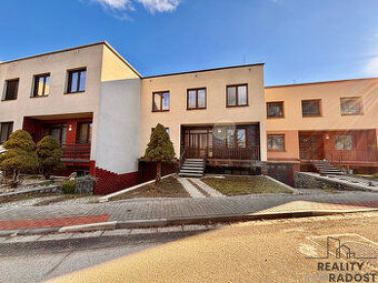 Prodej řadového rodinného domu 6+2 282 m2, pozemek 395m2 obe