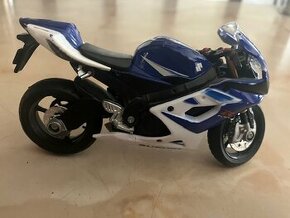 Suzuki GSX-R_1.43