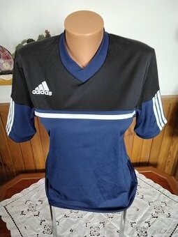 Sportovní triko