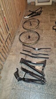 Úklid sklepu-Mtb komponenty cena za vše