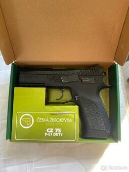 Airsoft zbraň cz 075 - 1