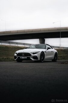 Mercedes-Benz SL 43 AMG Roadster (2023) / Top Specifikace