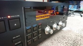 TASCAM DA-30 - 1