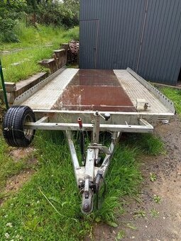 Prodám plaťák značky Humbaur 2800Kg plato