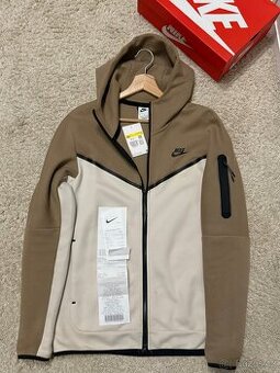 Nike Tech Fleece