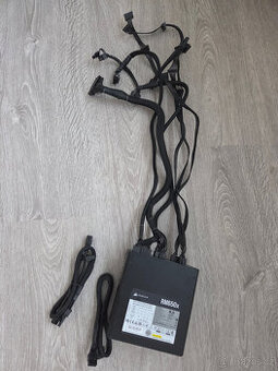 Corsair RM650X - 1
