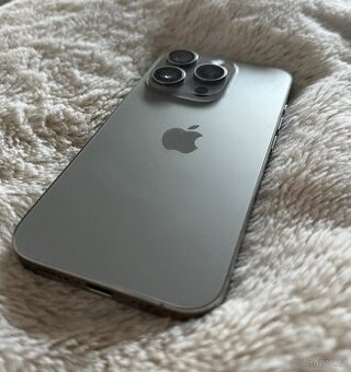 iPhone 15 pro 256gb