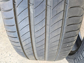 235/45r18 94W Bridgestone T005