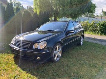 Mercedes C180 kompressor 105kW Avantgarde - r.v. 4/2005