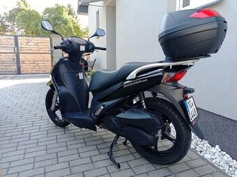 Suzuki sixteen UX 125 2013