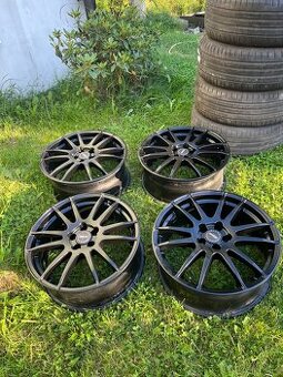 Alu kola Alutec 18" černá – sada 4 ks