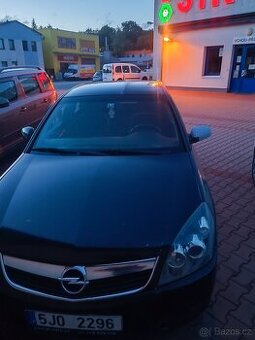 Opel Vectra 1.9dci 88kw nová stk