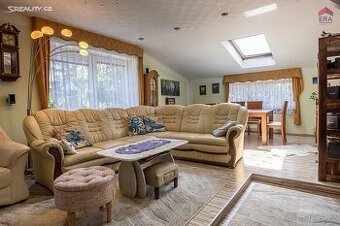 6+1 dvougenerační byt okraj Jablonce nad Nisou / Proseč