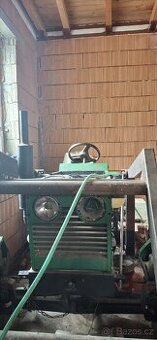 Traktor domácí výroby 4x4