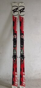 Lyže,boty,helma,hůlky,vak na boty,brýle.KOMPLET VÝBAVA