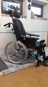 Invalidní vozík