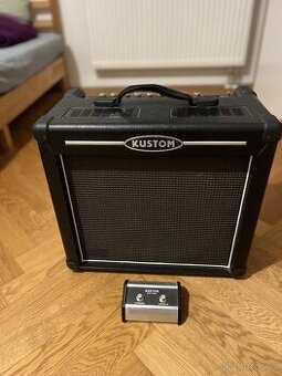 Kytarové kombo Kustom, 30W, s 16 vestavěnými efekty