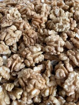 Vlašské ořechy vyloupané