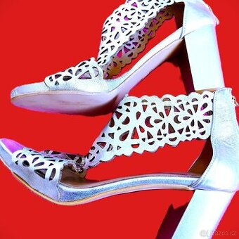 dámská společenská obuv