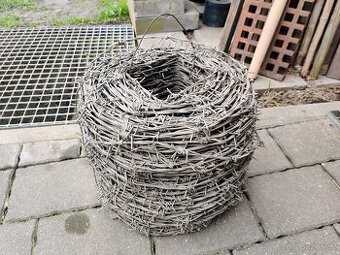 Ostnatý drát Zn 2.0 mm 29 kg cca. 380 m