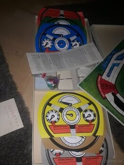 Retro spolecenska hra