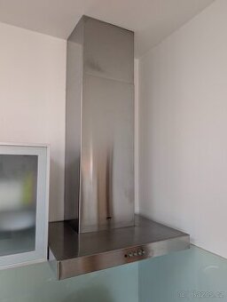 Nerez komínová digestoř Zanussi