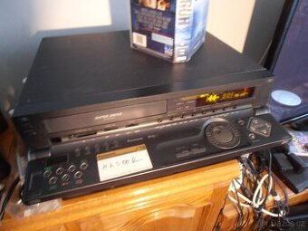 S-VHS Panasonic NV-HS 800 Hi-Fi Japan