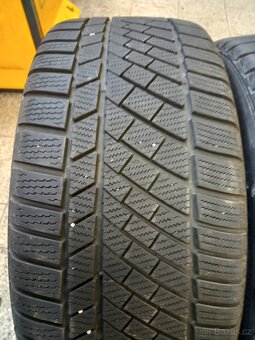 Zimní pneu 245/45/19