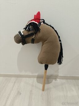 hobby horse hnědý s čabrakou - 1