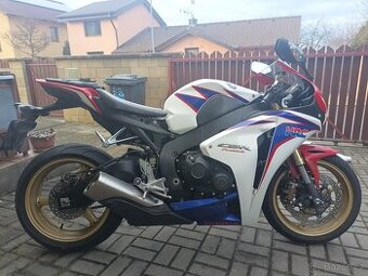 Honda CBR 1000ra Fireblade - 1
