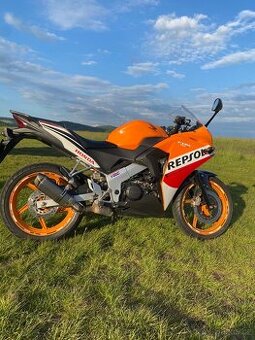 Honda cbr 125r
