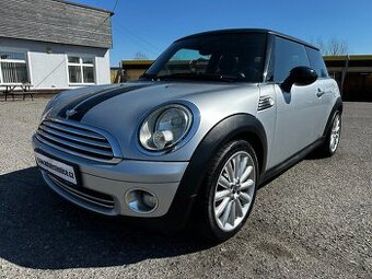 MINI COOPER 1,6i - PANORAMA - TAŽNÉ ZAŘÍZENÍ