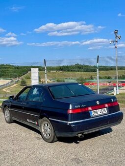 Alfa Romeo 164