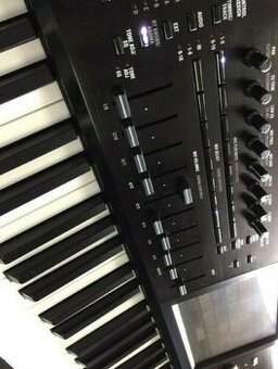 Korg Kronos 2 73 Syntezátorová pracovní stanice - 1