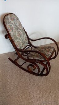 Staré houpací křeslo Thonet