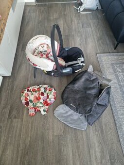 Cybex spring blossom cloud Z i-size + fusak