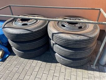 Kola Mercedes 6.5 R20, Pneu 8.25 R20 Dunlop