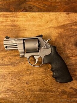 Revolver S&W performance centre 357 magnum